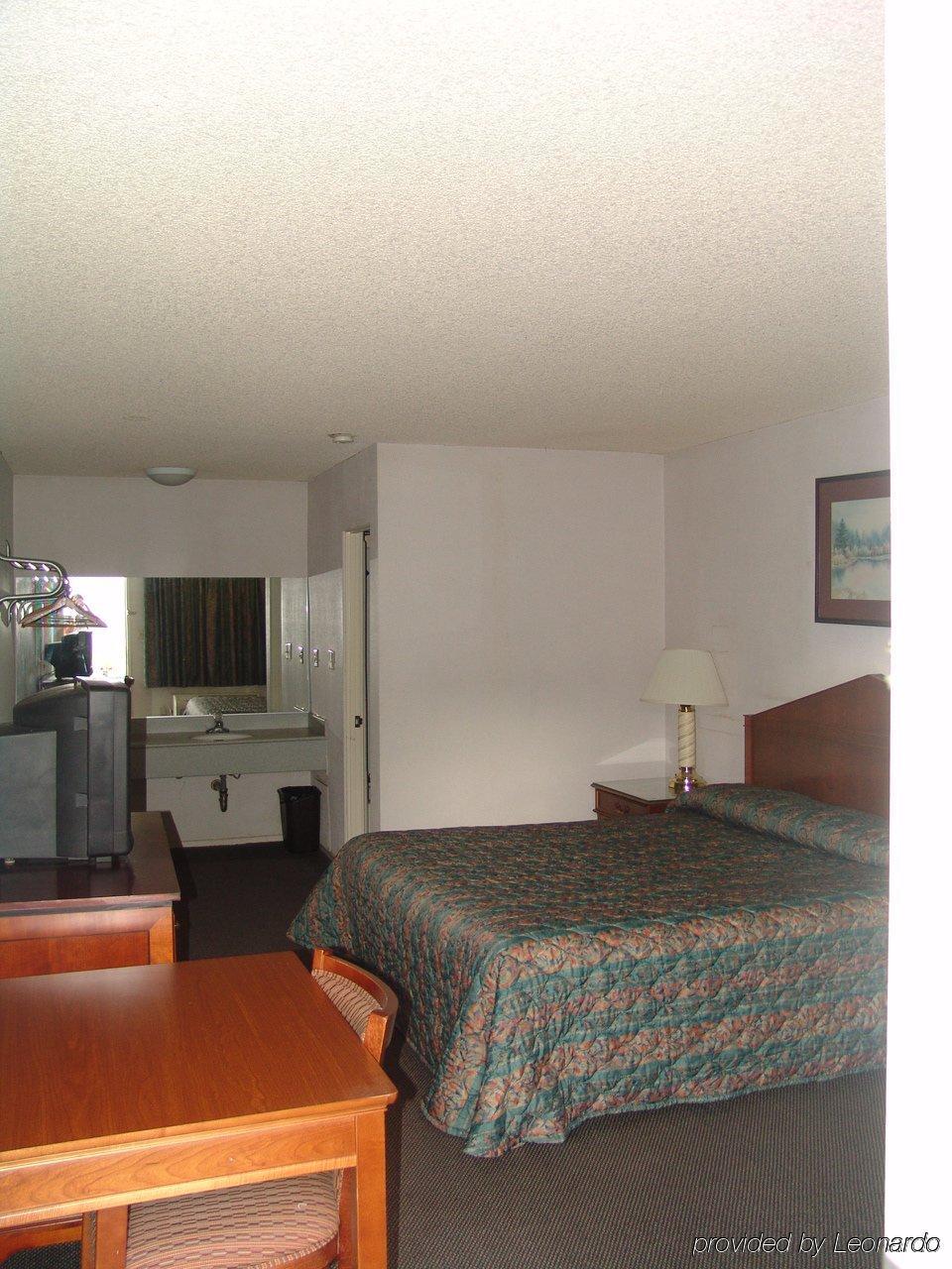 Motel Moonlight Anaheim Room photo