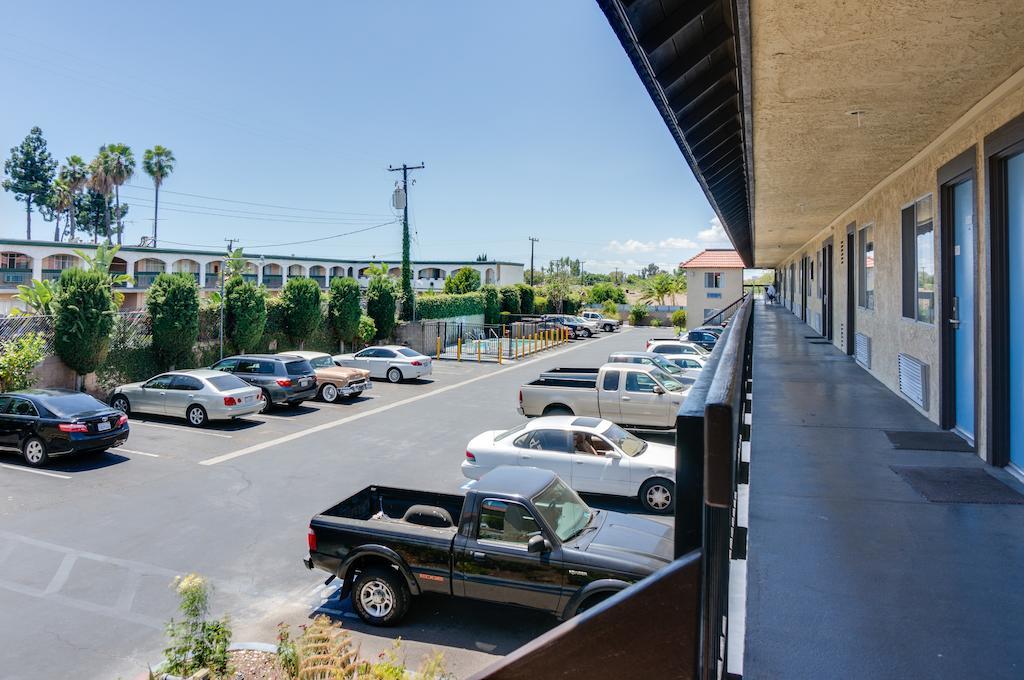 Motel Moonlight Anaheim Exterior photo